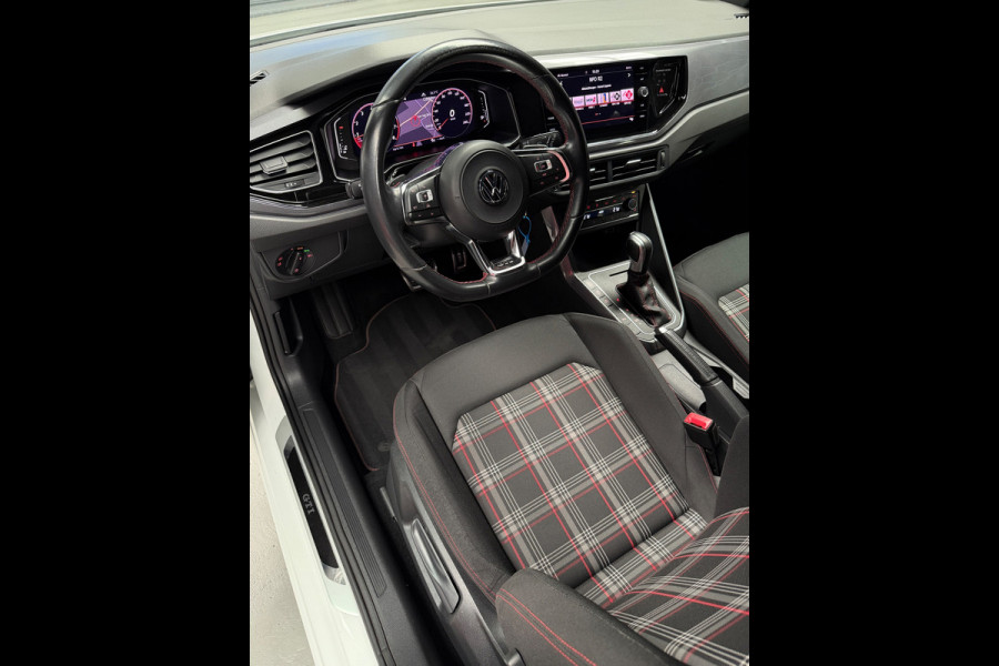 Volkswagen Polo 2.0 TSI GTI CarPlay Camera