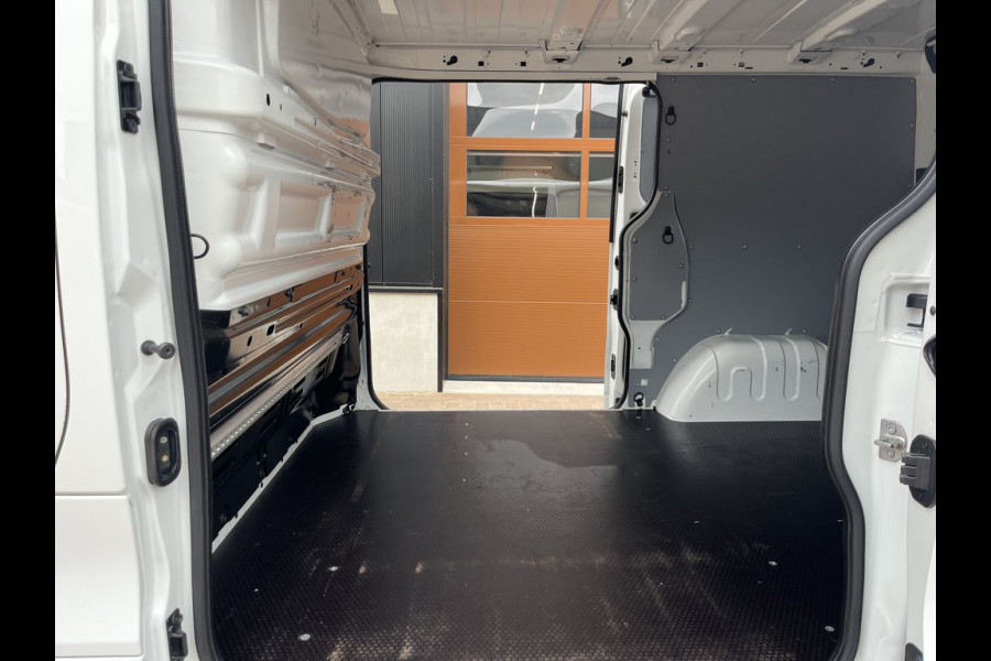 Renault Trafic 2.0 dCi 120pk E6 Comfort 3p Lease €276 p/m, 2x Schuifdeur, Trekhaak, Airco, Navi, PDC, Led, Cruise controle, Onderhoudshistorie aanwezig