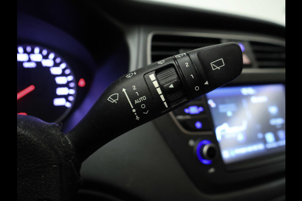 Hyundai i20 1.0 T-GDI Sport (APPLE CARPLAY,NAVI,CAMERA,CRUISE,PDC,LANE ASSIST,ELEKTRISCH PAKKET,SPORTSTOELEN,NETTE STAAT)