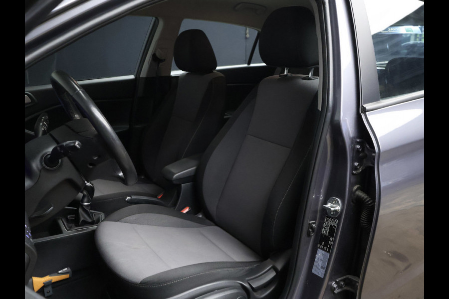 Hyundai i20 1.0 T-GDI Sport (APPLE CARPLAY,NAVI,CAMERA,CRUISE,PDC,LANE ASSIST,ELEKTRISCH PAKKET,SPORTSTOELEN,NETTE STAAT)