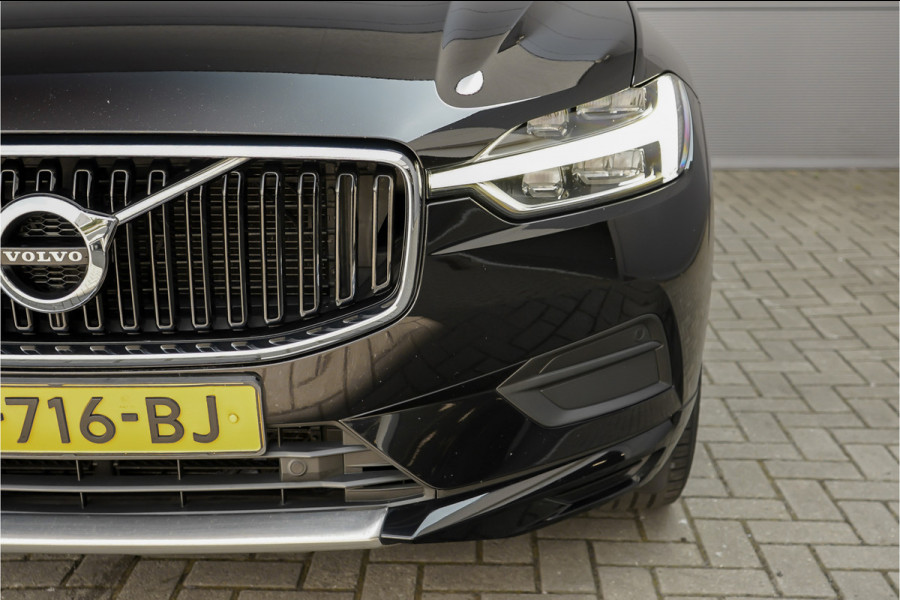 Volvo XC60 2.0 B5 Momentum Pro ACC HUD Pano Elek Trekhaak Ori NL 1e Eig