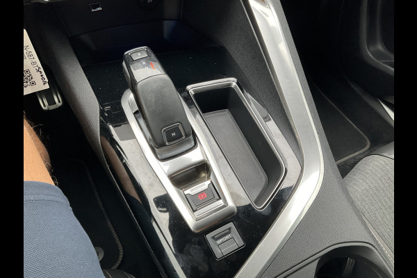 Peugeot 3008 1.6 165PK GT Line Carplay Cam Stoelverw. Trekhaak