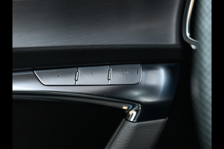 Audi A6 Avant S6 TDI quattro | Panoramadak | HUD | 360 Camera | Achterasbesturing | Adaptive Cruise | Luchtvering | Stuurverwarming | Stoelverwarming V+A | Memory Seats | Soft Close |