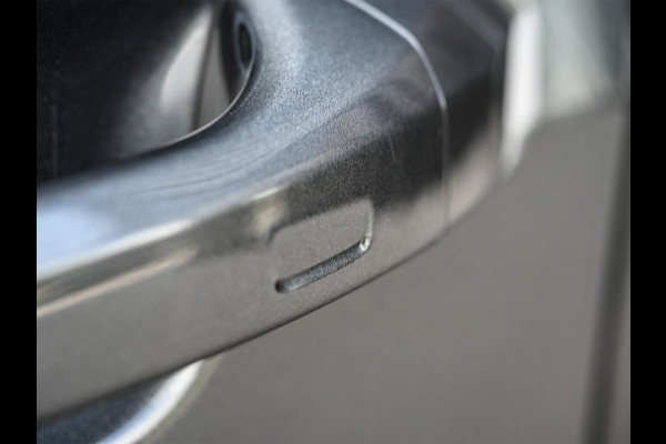 Audi A6 Avant S6 TDI quattro | Panoramadak | HUD | 360 Camera | Achterasbesturing | Adaptive Cruise | Luchtvering | Stuurverwarming | Stoelverwarming V+A | Memory Seats | Soft Close |