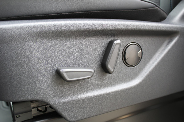 Ford E-Transit Custom 340 L2H1 Sport 71 kWh | NIEUW | Dubbele schuifdeur | B&O | Adaptieve Cruise | 360 Camera
