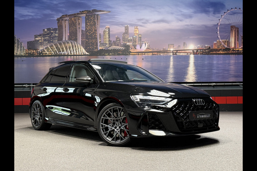 Audi RS3 Sportback 2.5 TFSI RS 3 quattro Kuipstoelen|Sonos|Panorama|Camera