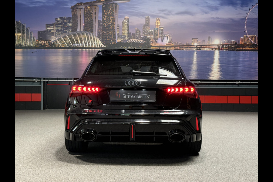 Audi RS3 Sportback 2.5 TFSI RS 3 quattro Kuipstoelen|Sonos|Panorama|Camera