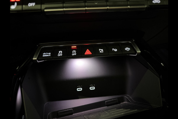 Audi RS3 Sportback 2.5 TFSI RS 3 quattro Kuipstoelen|Sonos|Panorama|Camera
