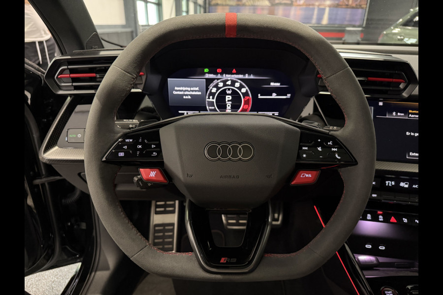 Audi RS3 Sportback 2.5 TFSI RS 3 quattro Kuipstoelen|Sonos|Panorama|Camera