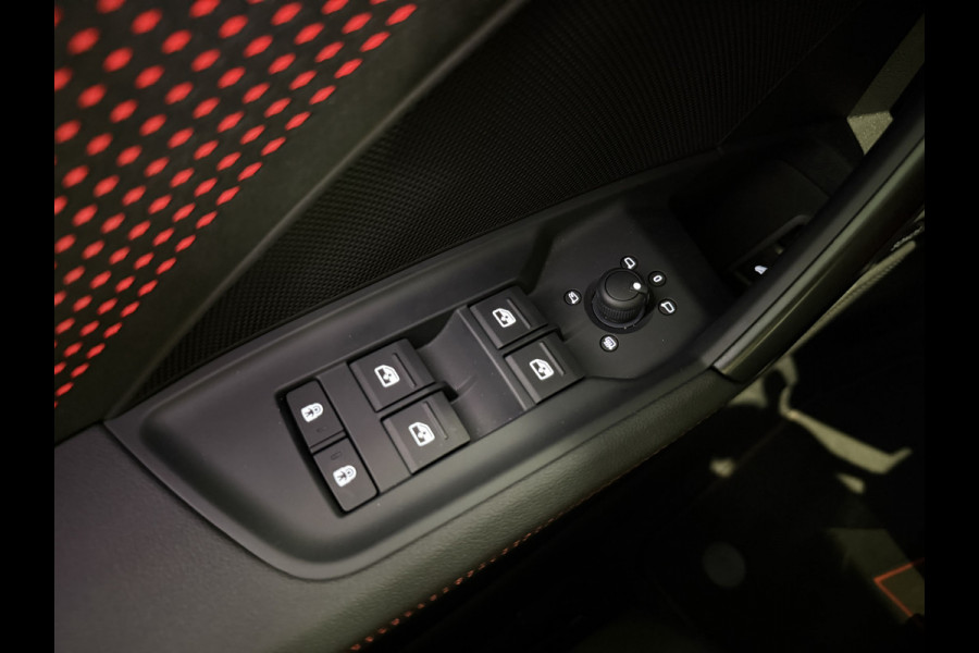 Audi RS3 Sportback 2.5 TFSI RS 3 quattro Kuipstoelen|Sonos|Panorama|Camera