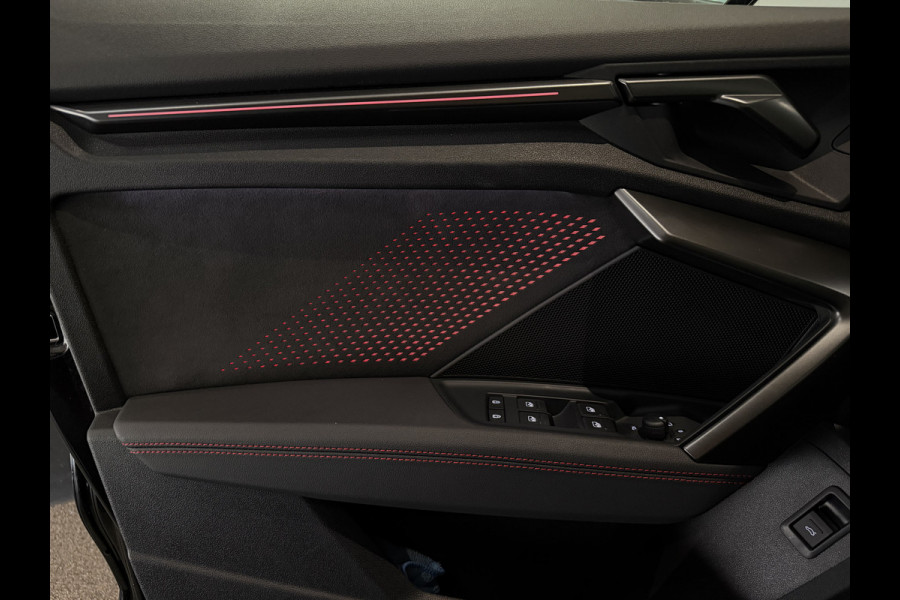 Audi RS3 Sportback 2.5 TFSI RS 3 quattro Kuipstoelen|Sonos|Panorama|Camera