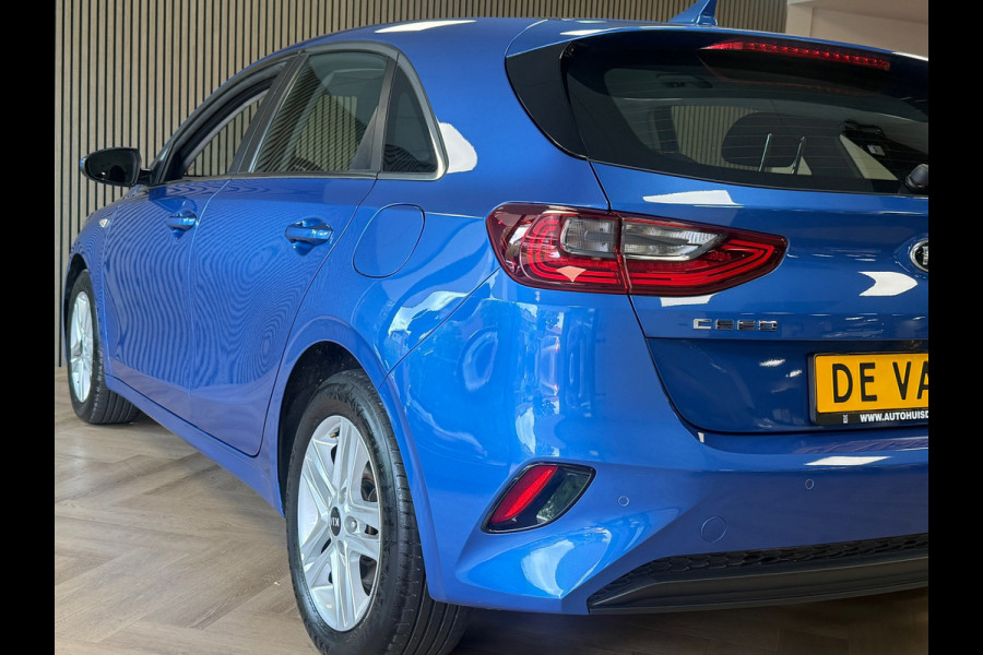 Kia Ceed 1.4 T-GDi DynamicLine AUT 140PK NAVI CRUISE CLIMATE CONTROL CAMERA CARPLAY PDC