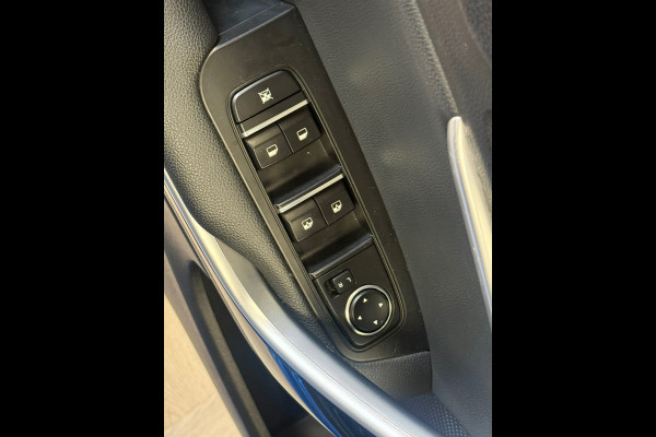 Kia Ceed 1.4 T-GDi DynamicLine AUT 140PK NAVI CRUISE CLIMATE CONTROL CAMERA CARPLAY PDC