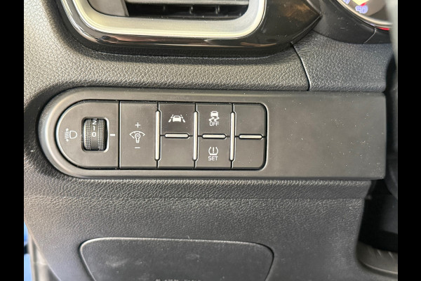 Kia Ceed 1.4 T-GDi DynamicLine AUT 140PK NAVI CRUISE CLIMATE CONTROL CAMERA CARPLAY PDC