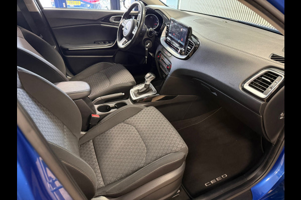 Kia Ceed 1.4 T-GDi DynamicLine AUT 140PK NAVI CRUISE CLIMATE CONTROL CAMERA CARPLAY PDC