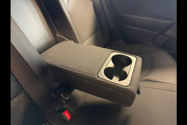 Kia Ceed 1.4 T-GDi DynamicLine AUT 140PK NAVI CRUISE CLIMATE CONTROL CAMERA CARPLAY PDC