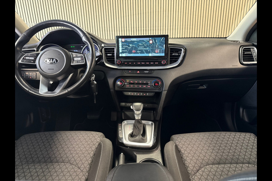 Kia Ceed 1.4 T-GDi DynamicLine AUT 140PK NAVI CRUISE CLIMATE CONTROL CAMERA CARPLAY PDC