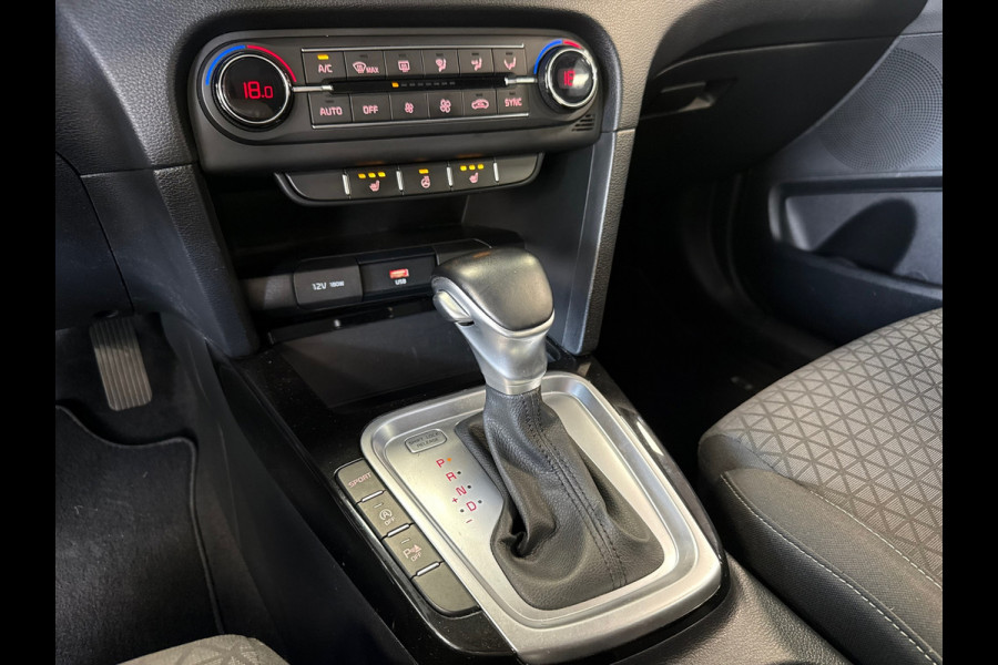 Kia Ceed 1.4 T-GDi DynamicLine AUT 140PK NAVI CRUISE CLIMATE CONTROL CAMERA CARPLAY PDC