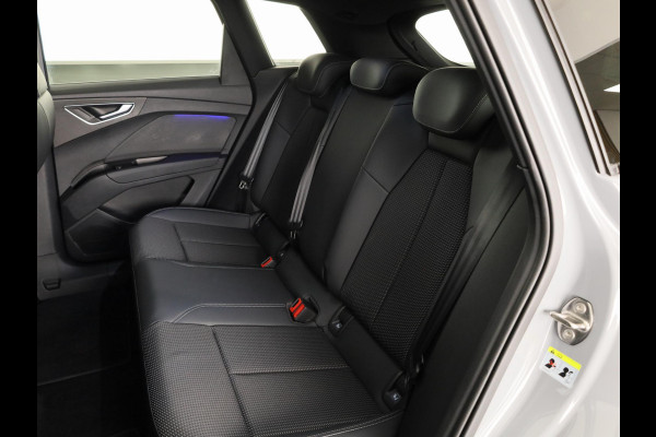 Audi Q4 e-tron 45 quattro S Edition Competition 82 kWh 286pk | Glazen panoramadak | Optiekpakket zwart plus | Assistentiepakket plus | Q4 E-Tron Stylingpakket