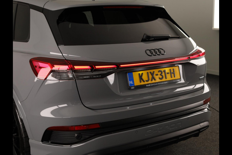 Audi Q4 e-tron 45 quattro S Edition Competition 82 kWh 286pk | Glazen panoramadak | Optiekpakket zwart plus | Assistentiepakket plus | Q4 E-Tron Stylingpakket