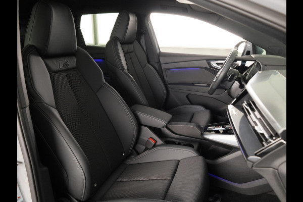 Audi Q4 e-tron 45 quattro S Edition Competition 82 kWh 286pk | Glazen panoramadak | Optiekpakket zwart plus | Assistentiepakket plus | Q4 E-Tron Stylingpakket