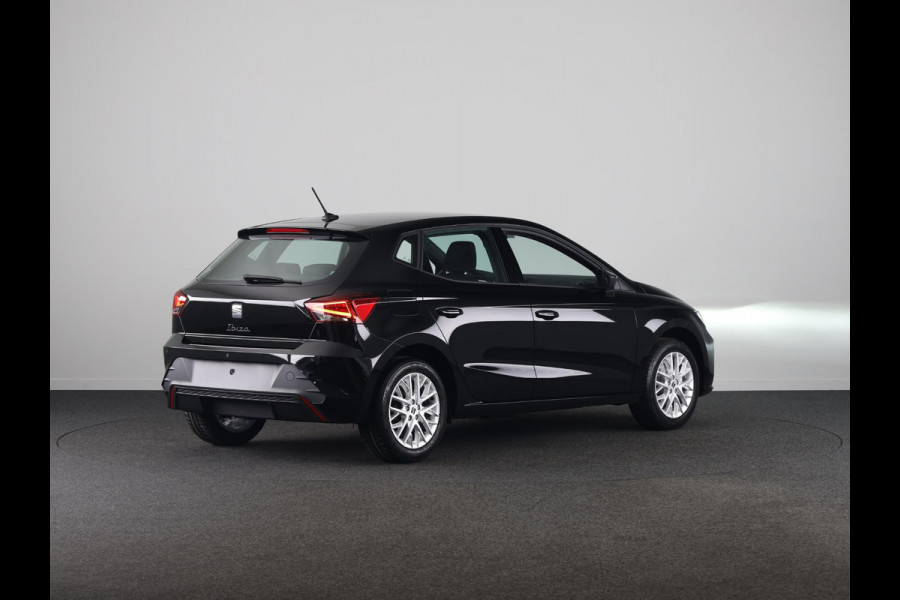 Seat Ibiza Style 1.0 EcoTSI 95 PK | Midnight Black Metallic | Apple Carplay | Park Assist | Cruise Control