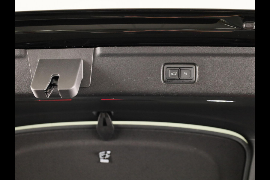 Audi A6 Sportback e-tron S edition 83 kWh 286pk | Trekhaak wegklapbaar | Sportstoelen met lederen bekleding | Verwambare stoelen voor en achter| 20 inch Lichtmetalen velgen