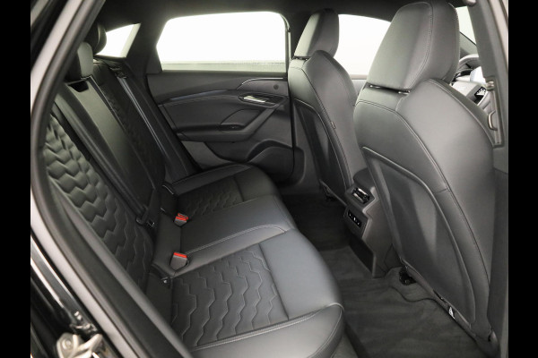 Audi A6 Sportback e-tron S edition 83 kWh 286pk | Trekhaak wegklapbaar | Sportstoelen met lederen bekleding | Verwambare stoelen voor en achter| 20 inch Lichtmetalen velgen