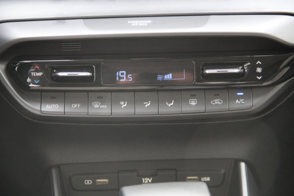 Hyundai i20 1.0 T-GDI Premium NL Auto | 1e eigenaar | Navi | ECC | Camera | ACC | BLISS | CarPlay | LMV16'' | Trekhaak