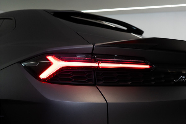 Lamborghini Urus 4.0 V8 Hybrid SE 800PK | Ad Personam | Grigio Keres Matt | Carbon | Akrapovic | 3D B&O | Service Package 5YR | 3 JAAR FABRIEKSGA GERESERVEERD