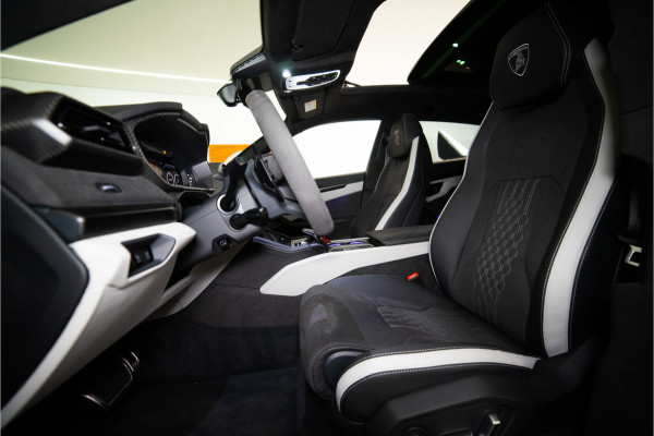 Lamborghini Urus 4.0 V8 Hybrid SE 800PK | Ad Personam | Grigio Keres Matt | Carbon | Akrapovic | 3D B&O | Service Package 5YR | 3 JAAR FABRIEKSGA GERESERVEERD
