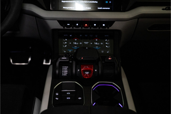Lamborghini Urus 4.0 V8 Hybrid SE 800PK | Ad Personam | Grigio Keres Matt | Carbon | Akrapovic | 3D B&O | Service Package 5YR | 3 JAAR FABRIEKSGA GERESERVEERD