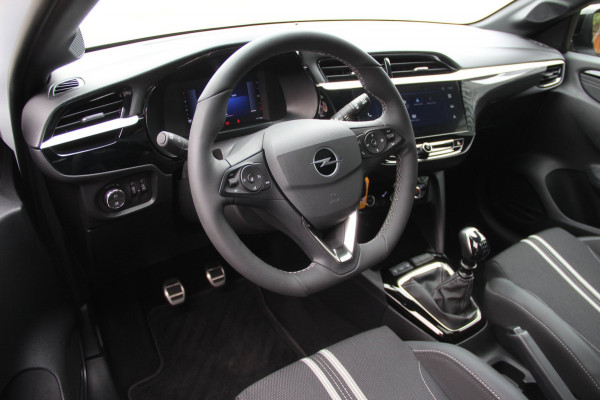 Opel Corsa 1.2 Turbo Ultimate 100PK | PANO | STOEL/STUUR VERWARMD | BLISS | CAMERA |CRUISE | DODEHOEK | CARPLAY | LMV17'' |