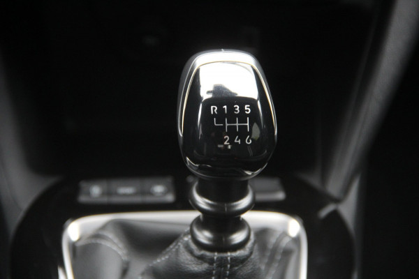 Opel Corsa 1.2 Turbo Ultimate 100PK | PANO | STOEL/STUUR VERWARMD | BLISS | CAMERA |CRUISE | DODEHOEK | CARPLAY | LMV17'' |