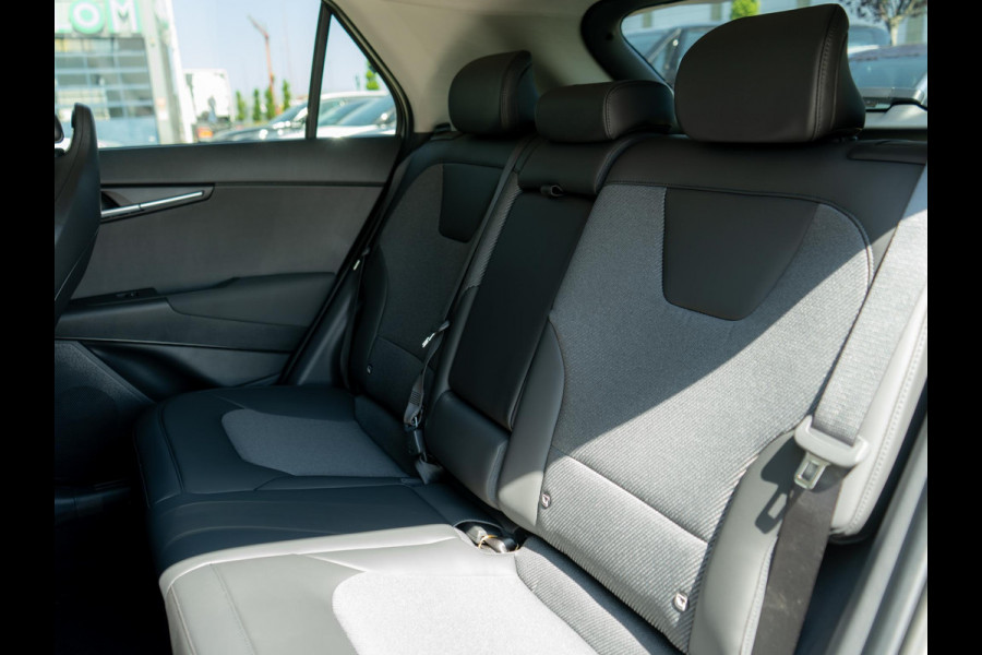 Kia Niro 1.6 GDi Hybrid DynamicPlusLine NIEUW MODEL | OP VOORRAAD | Stoel en stuurverwarming |