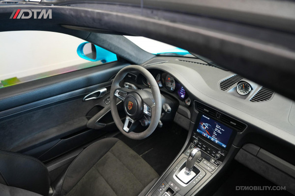 Porsche 911 3.0 Carrera GTS Miami Blue, Centerlock
