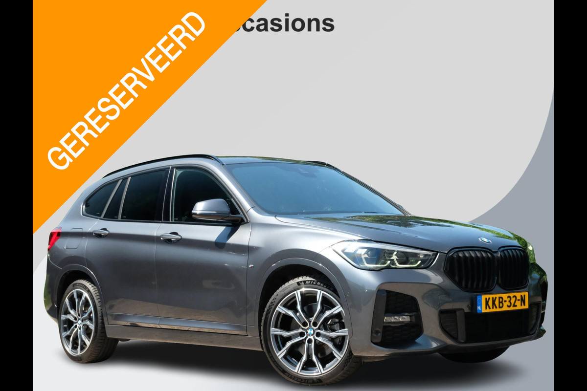BMW X1 xDrive25e M-sport 220 PK | M pakket | Keyless entry | Camera | Stoelverwarming | Elektrische stoelen met geheugen | Head up Display | Elektrische Klep | 19 Inch |