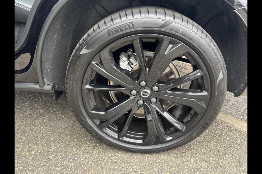 Volvo XC60 2.0 T6 Plug-in hybrid AWD Plus Black Edition 360 CAMERA | PANO | PREMIUM AUDIO | ELEK. STOELEN | ELEK. ACHTERKLEP | ADAP. CRUISE |