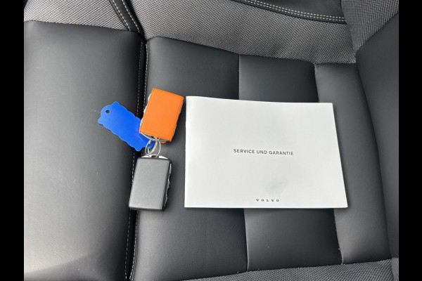 Volvo XC60 2.0 T6 Plug-in hybrid AWD Plus Black Edition 360 CAMERA | PANO | PREMIUM AUDIO | ELEK. STOELEN | ELEK. ACHTERKLEP | ADAP. CRUISE |