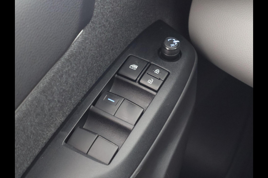 Toyota Yaris Cross 1.5 Hybrid 115 Black Edition | Apple Carplay & AndroidAUTO | Camera | Adapt.Cruise Control |