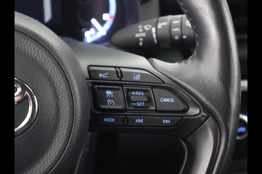 Toyota Yaris Cross 1.5 Hybrid 115 Dynamic Luxury | Stuur- & Stoelverwarming | Apple Carplay & AndroidAUTO | Camera |