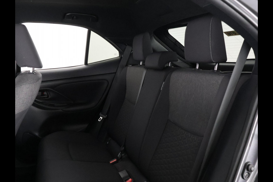Toyota Yaris Cross 1.5 Hybrid 115 Dynamic Luxury | Stuur- & Stoelverwarming | Apple Carplay & AndroidAUTO | Camera |