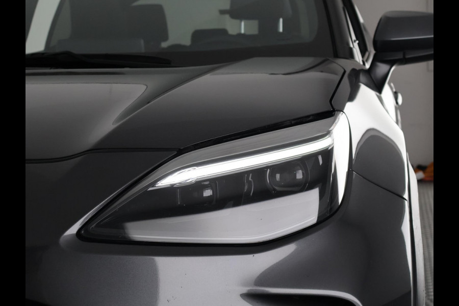 Toyota Yaris Cross 1.5 Hybrid 115 Dynamic Luxury | Stuur- & Stoelverwarming | Apple Carplay & AndroidAUTO | Camera |