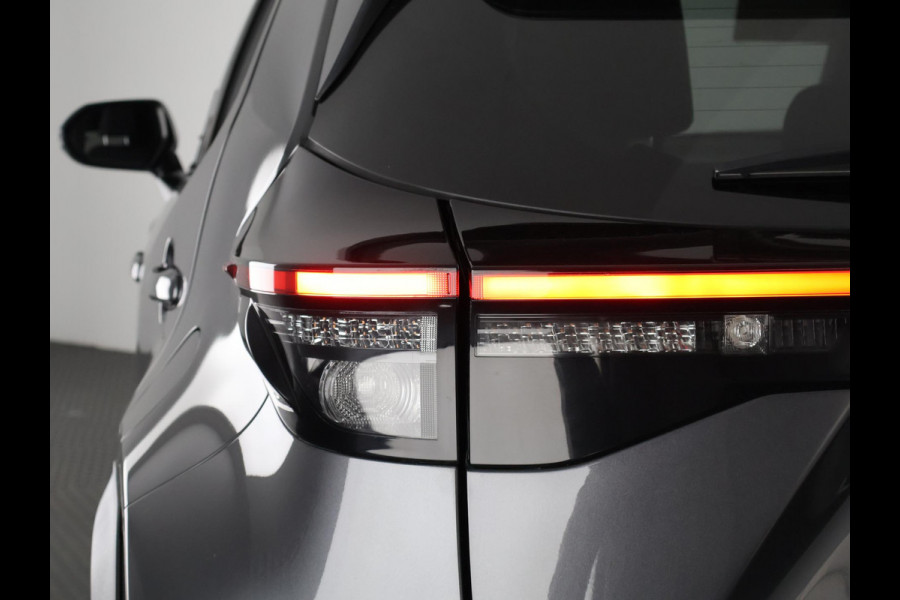 Toyota Yaris Cross 1.5 Hybrid 115 Dynamic Luxury | Stuur- & Stoelverwarming | Apple Carplay & AndroidAUTO | Camera |