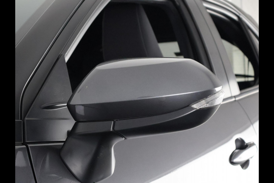 Toyota Yaris Cross 1.5 Hybrid 115 Dynamic Luxury | Stuur- & Stoelverwarming | Apple Carplay & AndroidAUTO | Camera |