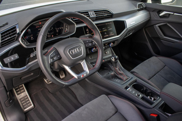 Audi Q3 Sportback 35 TFSI Sline 20 INCH CAMERA MATRIX KEYLESS SFEER