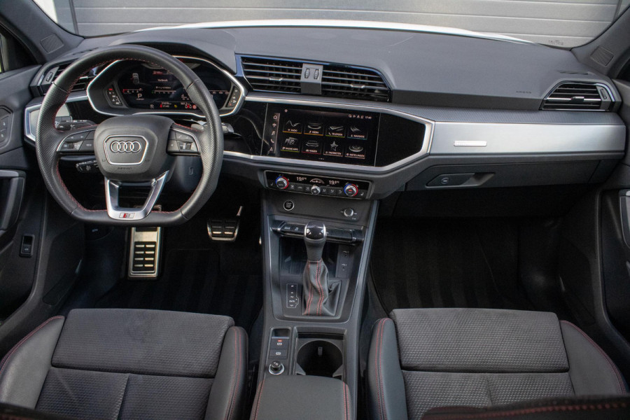 Audi Q3 Sportback 35 TFSI Sline 20 INCH CAMERA MATRIX KEYLESS SFEER