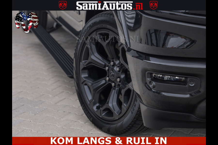 Dodge Ram LIMITED | TRAINHORN | | HUD | UITLAATKLEP | LUCHTVERING | STRIPING | PANODAK | BOM VOL | BLAUW VOORRUIT | 5.7 V8 HEMI 402PK | DC | DUBBELE CABINE | 5 PERSOONS | GRIJSKENTEKEN PICK UP | EERSTE EIGENAAR | OPEN UITLAAT KLEP & TRAIN HORN | | De specialist in Amerikaanse pick‑ups in Nederland en Europa.