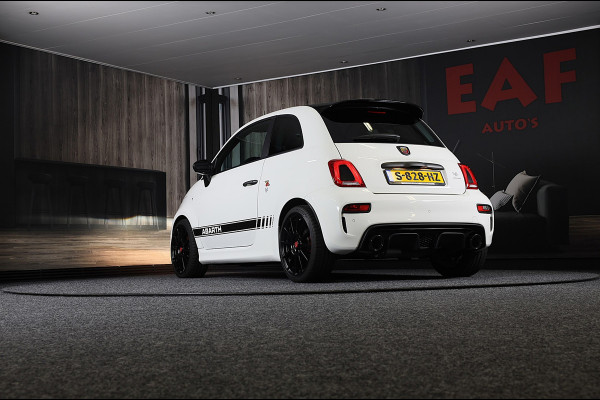 Fiat 500 1.4 T-Jet Abarth Esseesse 70th Anniversary / Sabelt Stoelen / AKRAPOVIC / Carbon / Navi / Ecc / Rode Gordels / Led