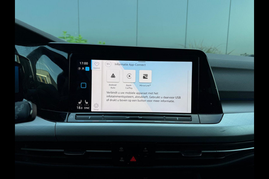 Volkswagen Golf Variant 1.0 eTSI Life Business AUTOMAAT|CLIMATE|LED|SPORTVELGEN